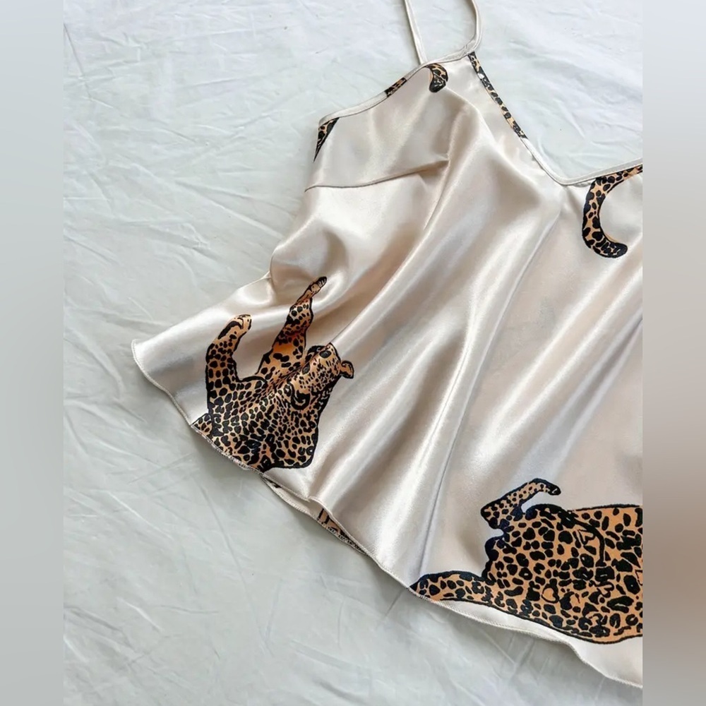 New Champagne Satin Silk-Like Pajama Set leopard Animal print SZ M ✨✨💕💕 - Picture 2 of 4